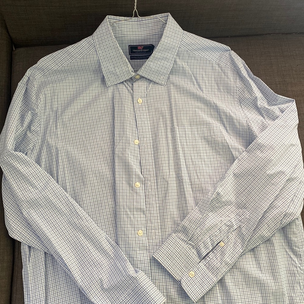 Men’s vineyard vines button down